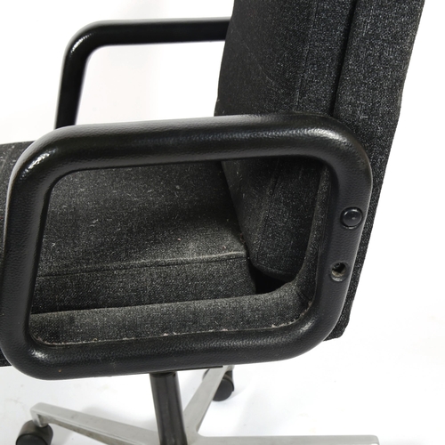 1856 - FRANK DOERNER, Canada 1975 soft pad office swivel chair, adjustable height on aluminium base, height... 