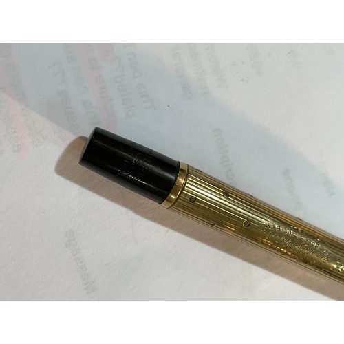 1284 - Watermans Ideal 9ct gold-cased fountain pen, hallmarks London 1929