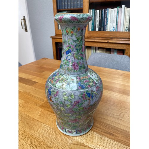 1305 - A Chinese porcelain narrow-necked vase, with painted enamel decoration, height 33cm