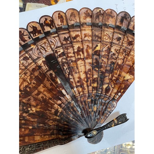 1139 - 2 early 19th century Chinese tortoiseshell brise fans, length 22cm and 18.5cm (2) (A/F)