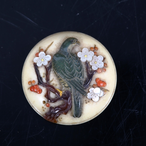 134 - BUTTON - A Chinese ivory and Shibayama bird button, set with mother-of-pearl coral and hardstone, di... 