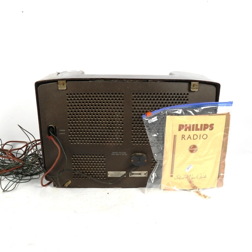 280 - A Vintage Philips Type 727 Bakelite valve radio, width 48cm with original box