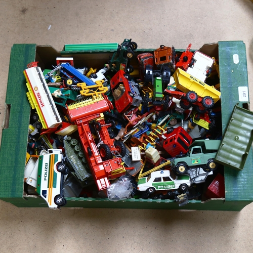 291 - A large quantity of various toy cars and vehicles (boxful)