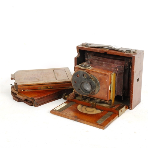 75 - A 19th century mahogany plate camera, with Thornton-Pickard 