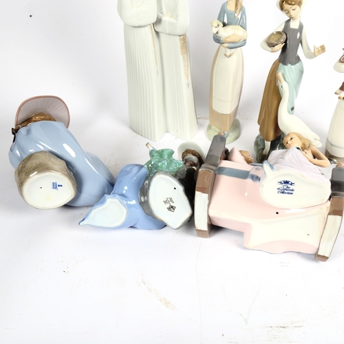 350 - 5 Lladro porcelain figures, and 2 other porcelain figures (7)