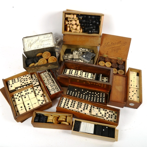 683 - A boxful of dominos, draughts etc