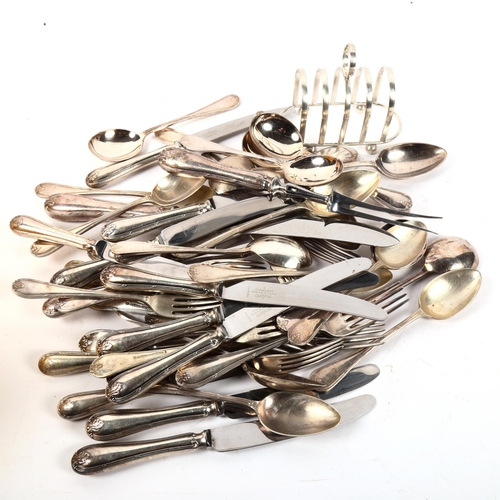 1019 - A quantity of Mappin & Webb silver plated cutlery, and a plated toast rack