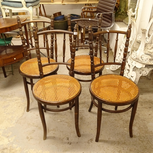 2791 - A set of 4 bentwood dining chairs