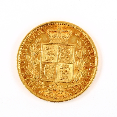 132 - A Victoria 1850 gold full sovereign coin, 7.9g