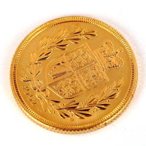 157 - An Elizabeth II 2002 gold full sovereign coin, 7.9g