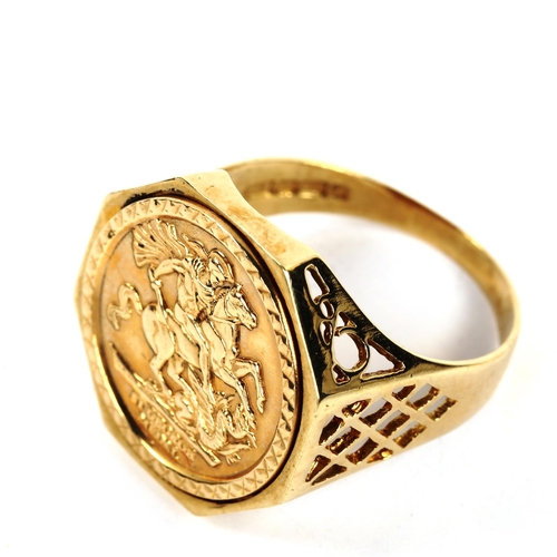 175 - A 9ct gold St George medal ring, size Q, 3.2g