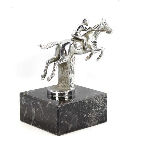 1095 - A Vintage chrome plate race horse and jockey design car mascot, modern black marble, base, overall h... 