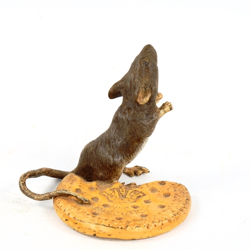 1321 - Bergmann style cold painted bronze mouse with a biscuit, height 5.5cm