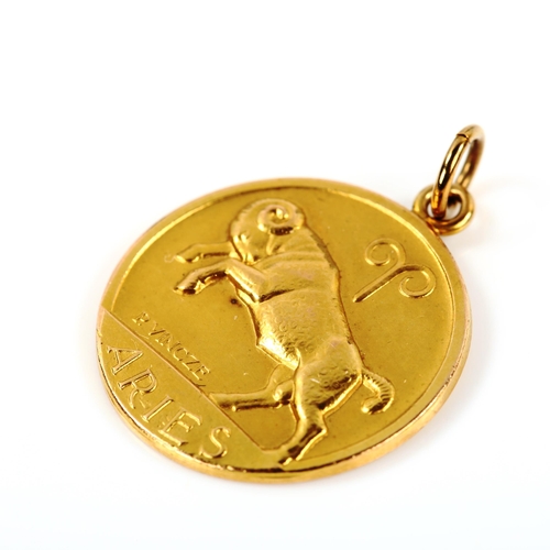 233 - A 9ct gold Aries zodiac pendant, diameter 22.4mm, 5.2g