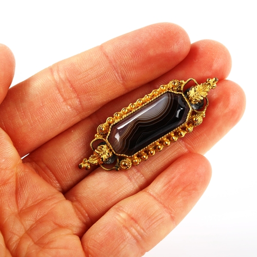 381 - A Georgian banded agate brooch, unmarked yellow metal cannetille decoration, brooch length 46.9mm, 5... 