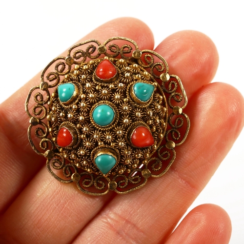 386 - An Oriental silver-gilt hardstone bombe brooch, cannetille wirework decoration, brooch diameter 36.2... 