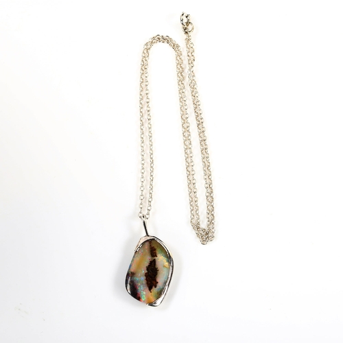 399 - A modern sterling silver boulder opal pendant necklace, on silver fine cable link chain, pendant hei... 