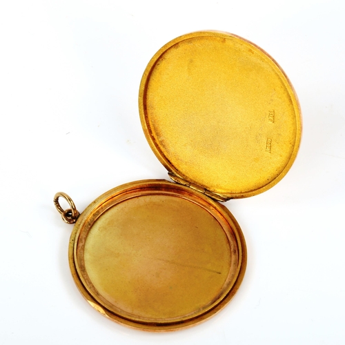 416 - An early 20th century 9ct rose gold photo locket pendant, maker's marks A&W, pendant diameter 35.9mm... 