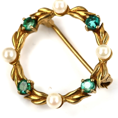 493 - A late 20th century 9ct gold emerald and pearl hoop brooch, brooch diameter 24.5mm, 3.1g