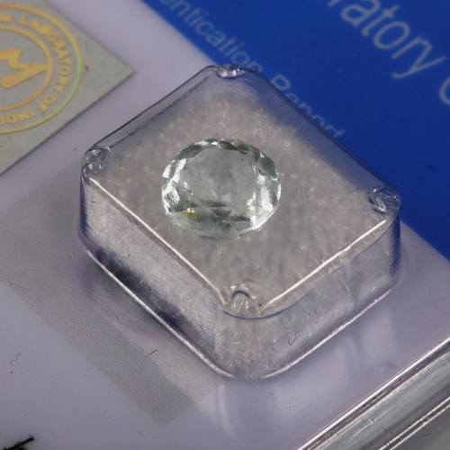 525 - An unmounted 1.5ct round-cut aquamarine, 7.70mm x 7.70mm x 4.20mm, with GLI report card