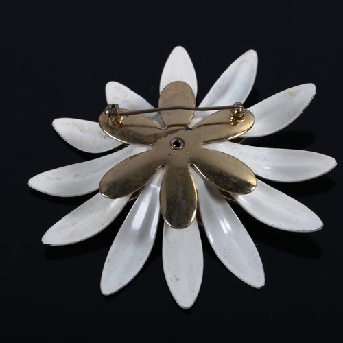 326 - SARAH COVENTRY - a large Vintage gold plated flowerhead brooch, diameter 80.8mm, 27.6g