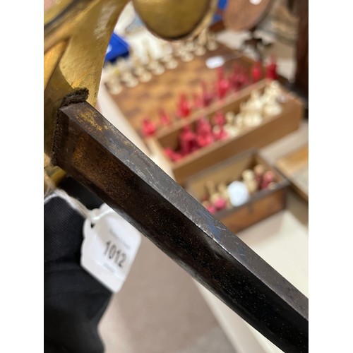 1012 - Late 18th century Infantry Officer's spadroon sword of the 23rd Regiment, the straight fullered blad... 