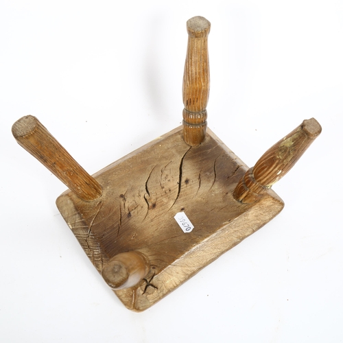 18 - A small elm seated stool, 21cm x 17cm