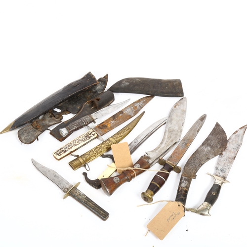 51 - A group of knives and daggers, including Commando, hunting and Indian (8)