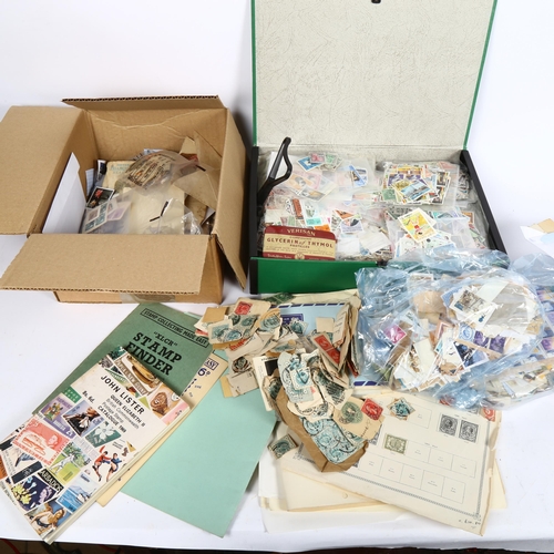 120 - A large quantity of loose postage stamps (boxful)