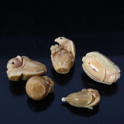 149 - A group of vegetable ivory netsuke and animal figures (5)