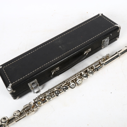 341 - A King Cleveland chrome plated 3-section flute, in fitted case