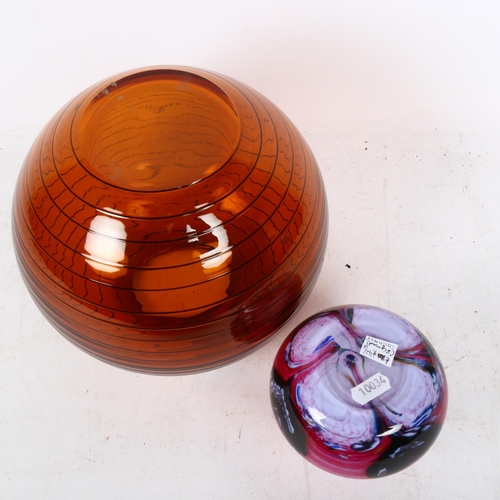 360 - A large amber Art glass globular vase, unsigned, and a small Caithness love heart vase, largest diam... 