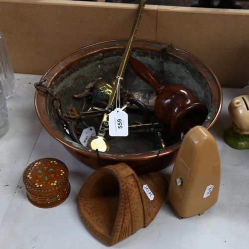 Lot 559       