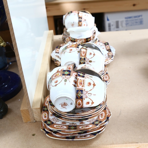 624 - A 1920s Royal Albion China tea service for 12 people