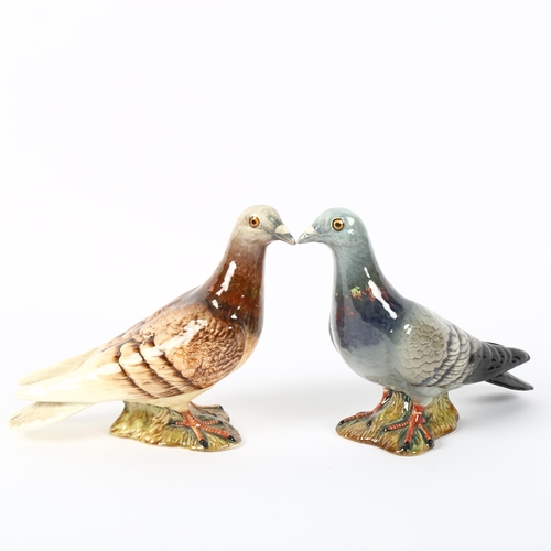 521 - A pair of Beswick pigeons in different colourways, no. 1383