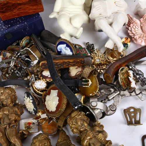 752 - Various collectables, including shell cameo brooch, Mappin & Webb clock, cherub ornaments etc