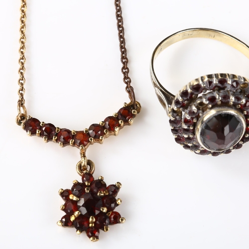 160 - Various garnet jewellery, comprising 4 rings and 1 necklace, ring sizes K, L, N and Q, necklace leng... 