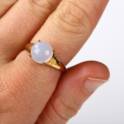 332 - A modern 9ct gold chalcedony dress ring, setting height 9.1mm, size N, 3.4g