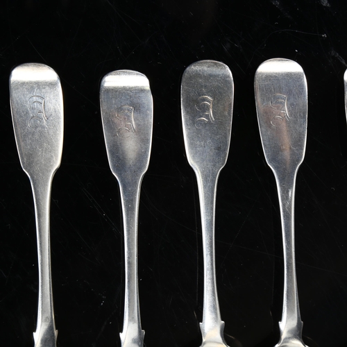 432 - A set of 6 William IV Irish silver Fiddle pattern teaspoons, by James Brady, hallmarks Dublin 1834, ... 