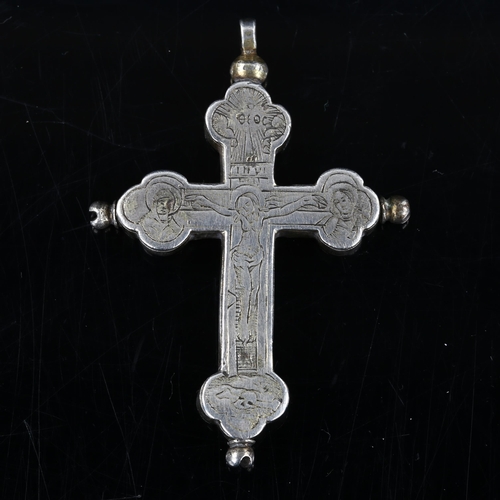 441 - A rare 16th century silver crucifix cross pendant, with screw fasteners opening to reveal compartmen... 