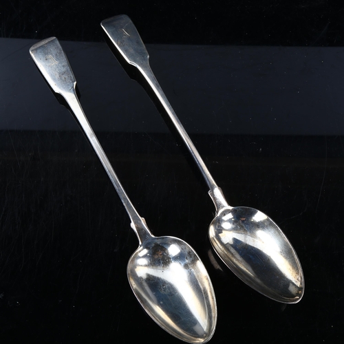 453 - A pair of George III silver Fiddle pattern gravy spoons, by Solomon Hougham, hallmarks London 1815, ... 