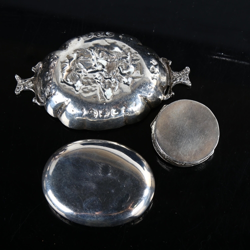 475 - 3 pieces of Continental silver, including Dutch pillbox, Scandinavian pin dish etc, dish length 8.5c... 