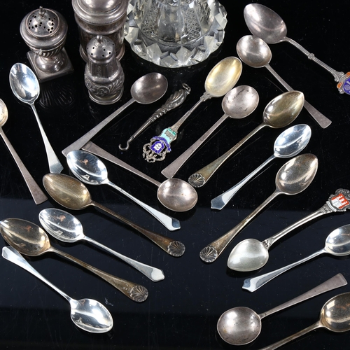 482 - Various silver, including teaspoons, cruets, glass dressing table perfume jar etc, 8.4oz weighable