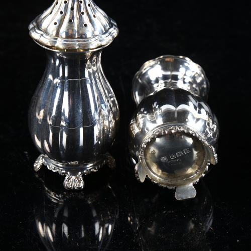 491 - A cased Edward VIII silver 3-piece cruet set, comprising mustard pot and spoon, and 2 pepperettes, l... 