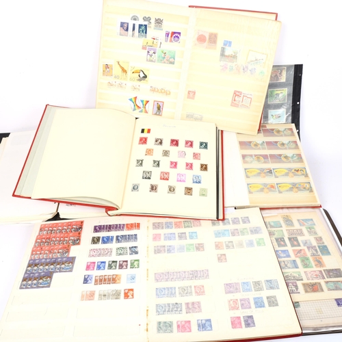 143 - A quantity of world postage stamp albums (boxful)