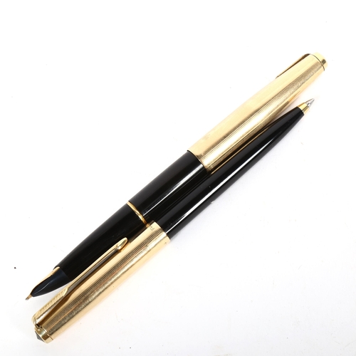 176 - 2 gold plated Parker pens, comprising fountain pen with 14ct gold nib and ballpoint pen (2)