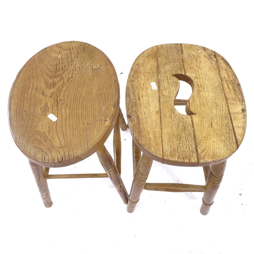 2125 - 2 similar pine stools, tallest H47cm