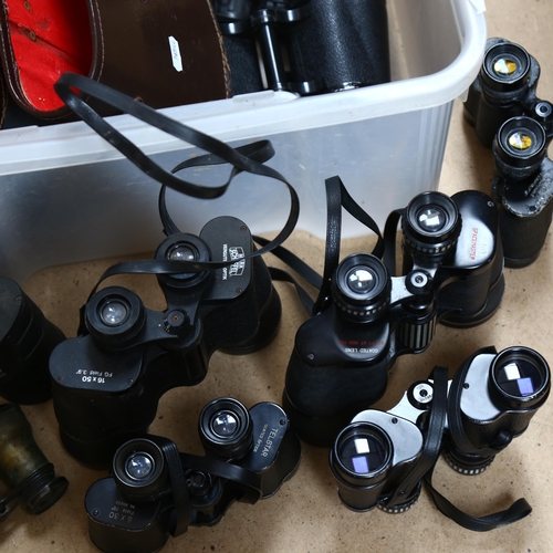 353 - Various binoculars and cases, including Asahi Pentax etc