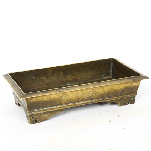 91 - A small Chinese rectangular bronze jardiniere, 22cm x 12cm