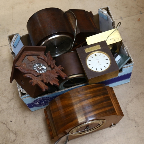 690 - A box of various clocks